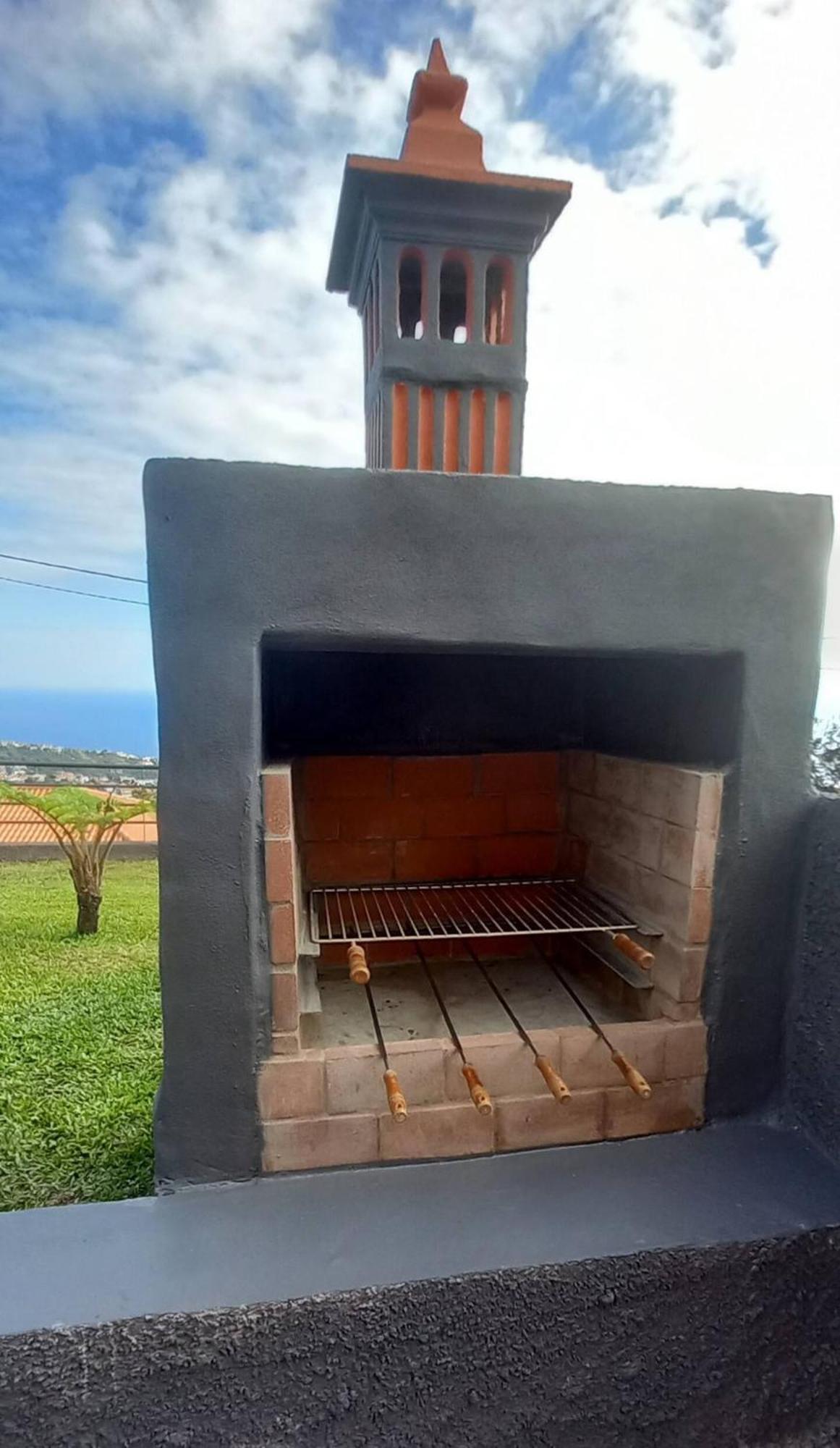 Casa Dos Avos Domingos & Matilde Vila Estreito Da Calheta Exterior foto